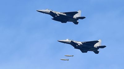 Pakistan says it has shot down two Indian fighter jets