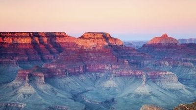 Tourist dies taking picture at Grand Canyon, making him the second person this week