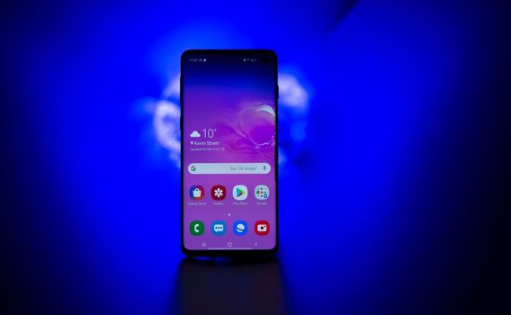 Samsung Galaxy S10 review