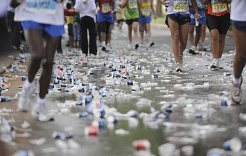 London Marathon hands out edible water bottles in a bid to reduce plastic waste