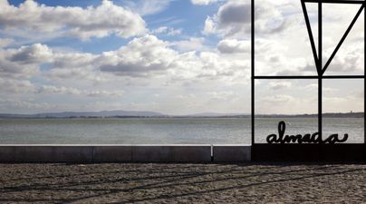 An Irish man has died while holidaying in Portugal