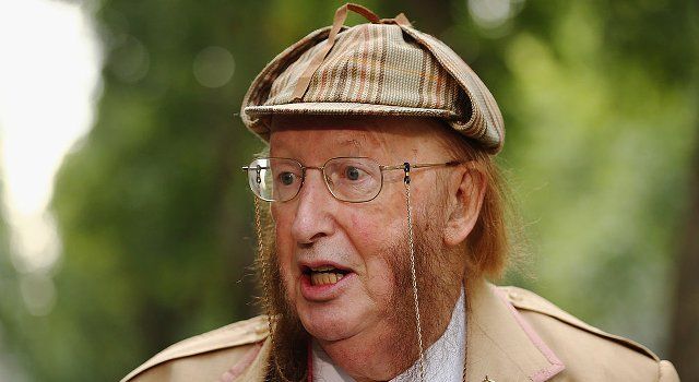 John McCririck dead