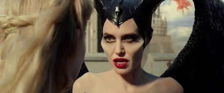 #TRAILERCHEST: Angelina Jolie is going to war in the new trailer for Maleficent: Mistress Of Evil