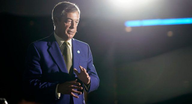 Nigel Farage take the knife Brexit