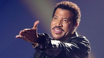 Lionel Richie announces Irish gig for 2020