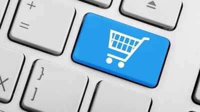 Clothing store Next to reopen online business this week