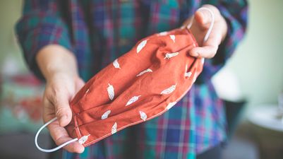 Government releases video showing how to make face coverings at home