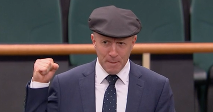 Michael Healy-Rae questions Leo Varadkar on decision to postpone reopening of pubs to next month