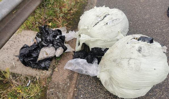 drugs fall onto motorway