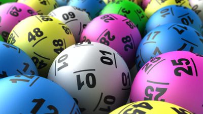 Loads of Irish trying their luck for the $243 million Powerball lottery draw