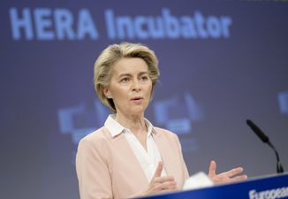 EU Commission to propose ‘digital green pass’ for EU travel this month