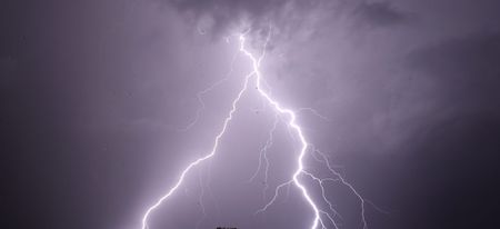 Met Éireann issues Status Yellow thunderstorm warning for 12 counties and 2 provinces