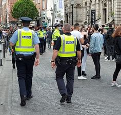19 people arrested as Gardaí disperse crowds in Dublin City Centre