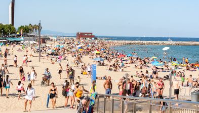 Unvaccinated Irish people advised to postpone their international travel plans