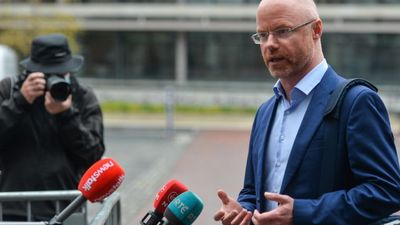 Stephen Donnelly confirms children will not need Covid-19 vaccine to attend school