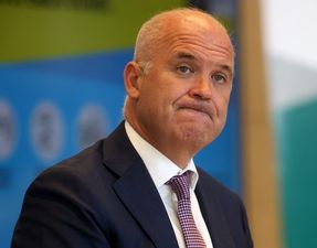 Daily Covid-19 cases falls below 1,000 for first time since mid-July