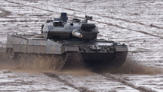 Ukraine Russia motorist tank