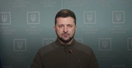 100,000 people trapped in Mariupol in “inhumane conditions”, says Zelensky