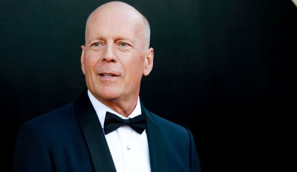 Bruce Willis retires