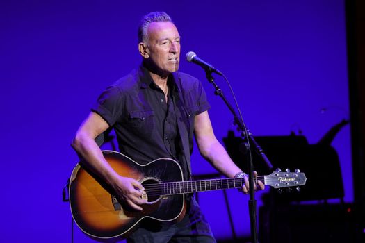 Bruce Springsteen Extra Date