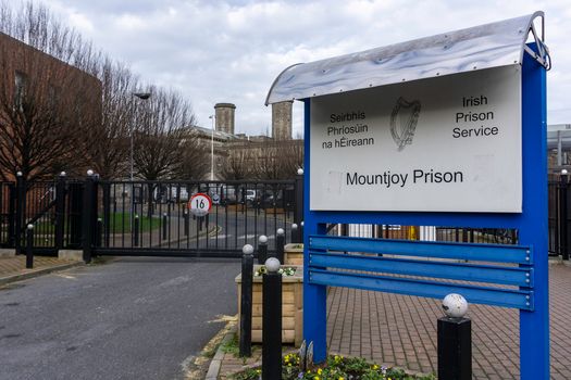 mountjoy prison assault