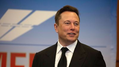 Elon Musk announces his first big plans for Twitter