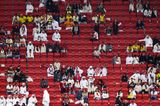 Thousands of Qatar fans leave stadium at half-time of World Cup opener