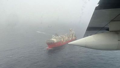 First picture from missing Titanic sub search site released