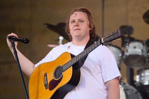 Lewis Capaldi break