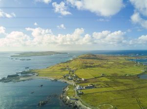 400-year-old skulls returned to Inishbofin after being stolen from graveyard
