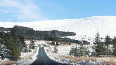 Snow incoming as freezing temperatures prompt weather warnings across Ireland
