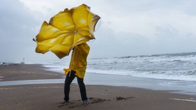 Major warning as stormy weather set to come ‘roaring back’ this weekend