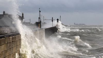 Status Red warning issued for three counties as Storm Isha approaches