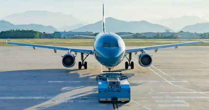 Plane forced to turn around due to excessively farting passenger
