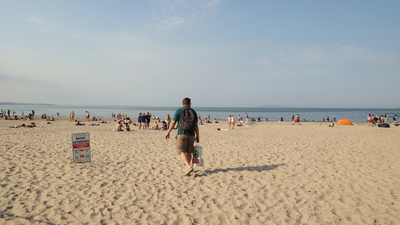 Gardaí clear crowds following mass brawl on popular Dublin beach