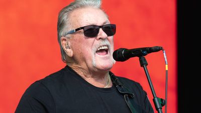 Olympic champion Kellie Harrington joins The Wolfe Tones on stage at Electric Picnic